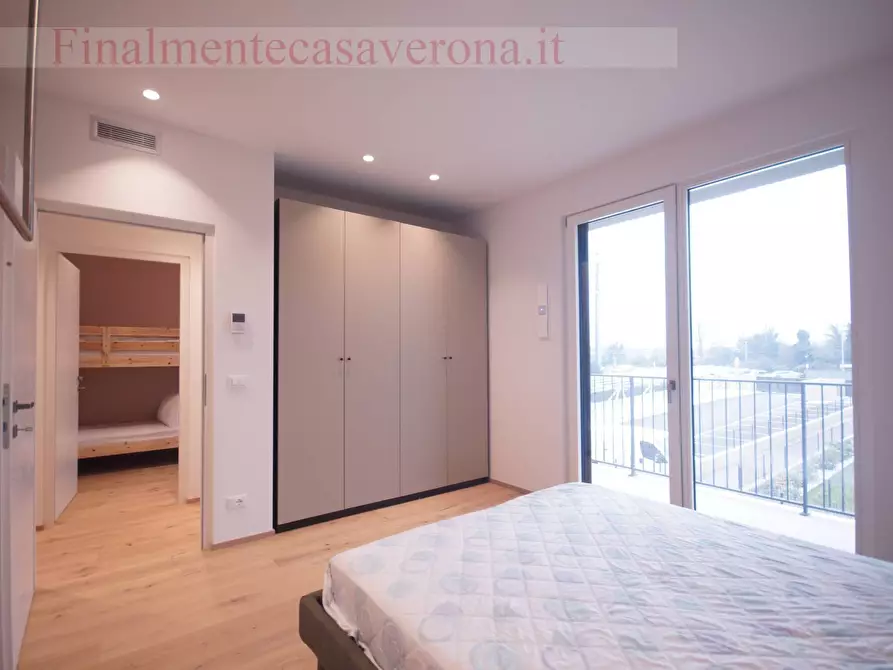 Immagine 20 di Appartamento in affitto  in Via Secolo a Peschiera Del Garda