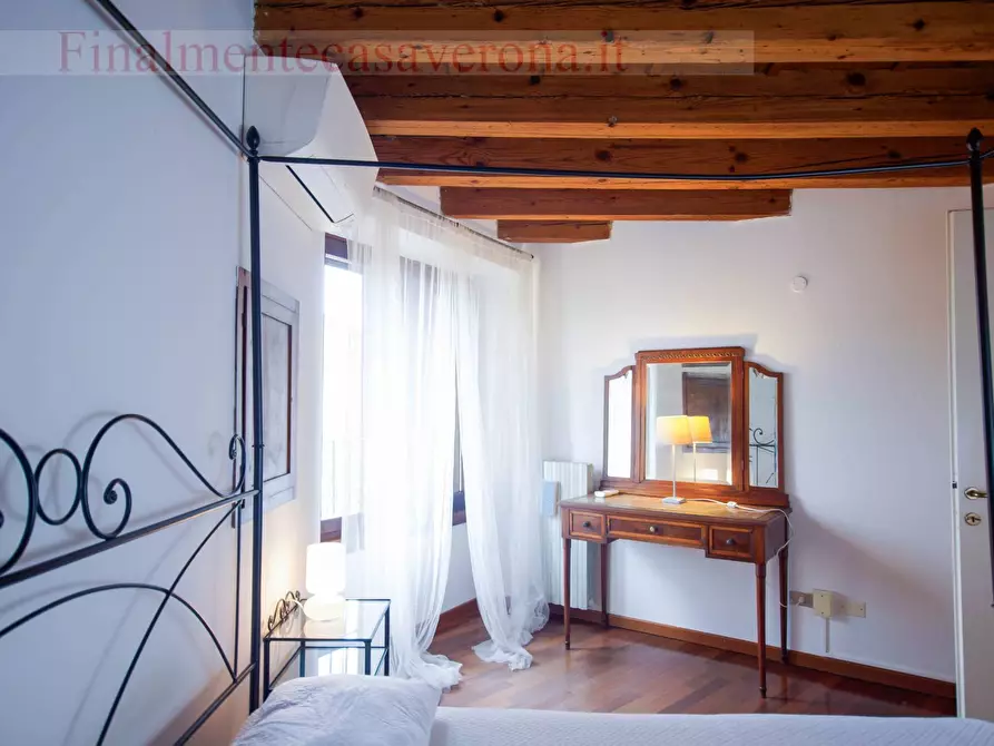 Immagine 22 di Appartamento in affitto  in Vicolo Dietro Santi Apostoli a Verona