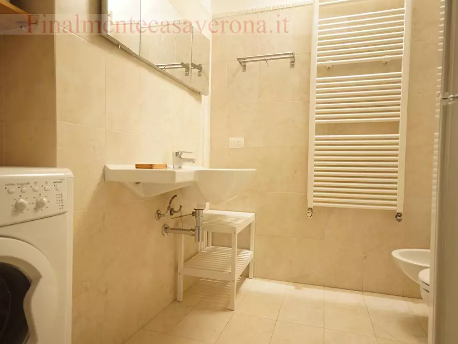 Immagine 21 di Appartamento in affitto  in Piazza San Zeno a Verona