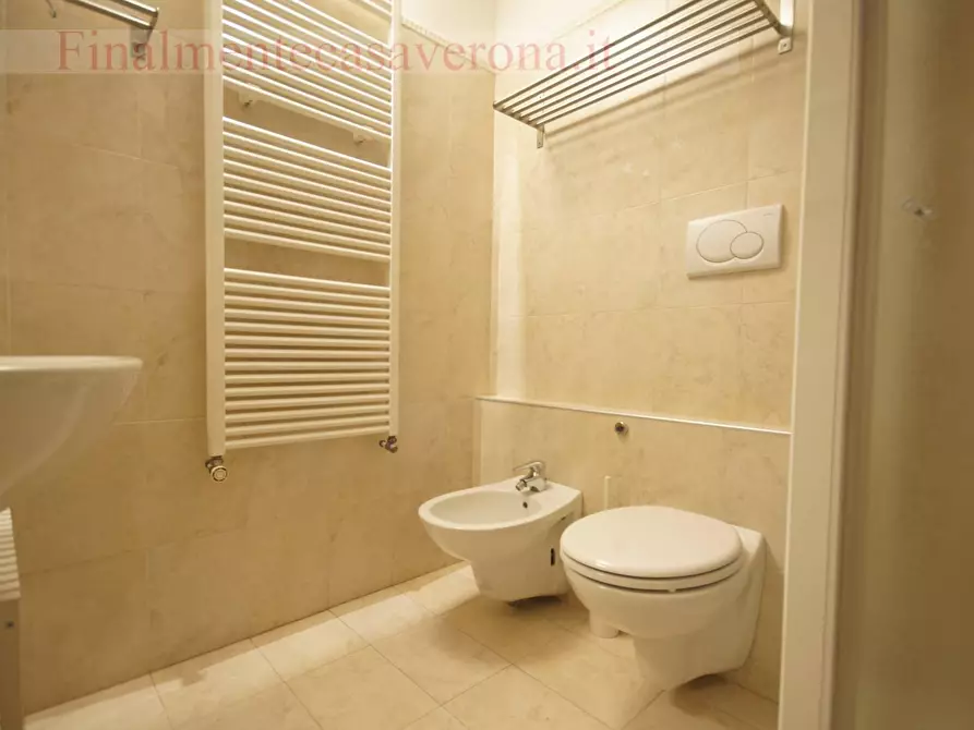 Immagine 22 di Appartamento in affitto  in Piazza San Zeno a Verona