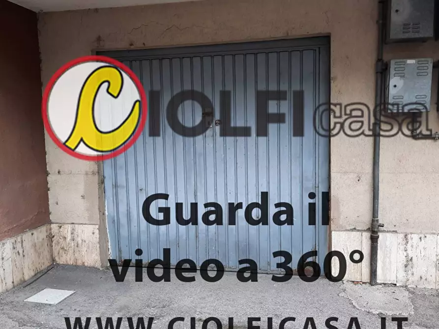 Immagine 4 di Box auto in vendita  a Cassino