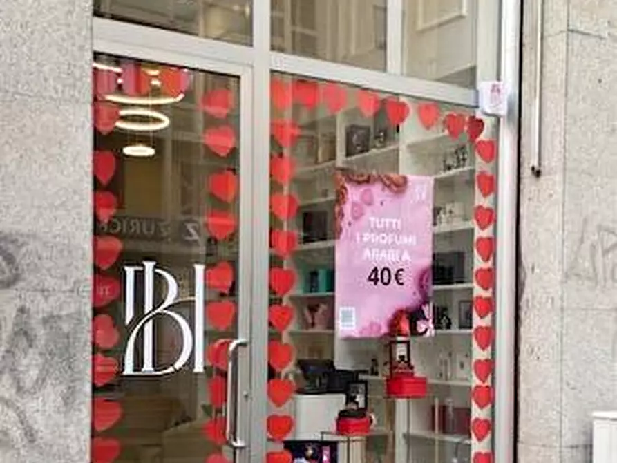 Immagine 6 di Negozio in vendita  in Corso Di Porta Vittoria a Milano