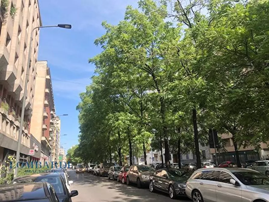 Immagine 2 di Appartamento in affitto  in Viale Regina Giovanna a Milano