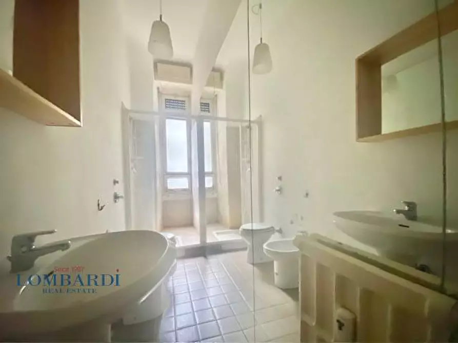 Immagine 21 di Appartamento in affitto  in Viale Regina Giovanna a Milano