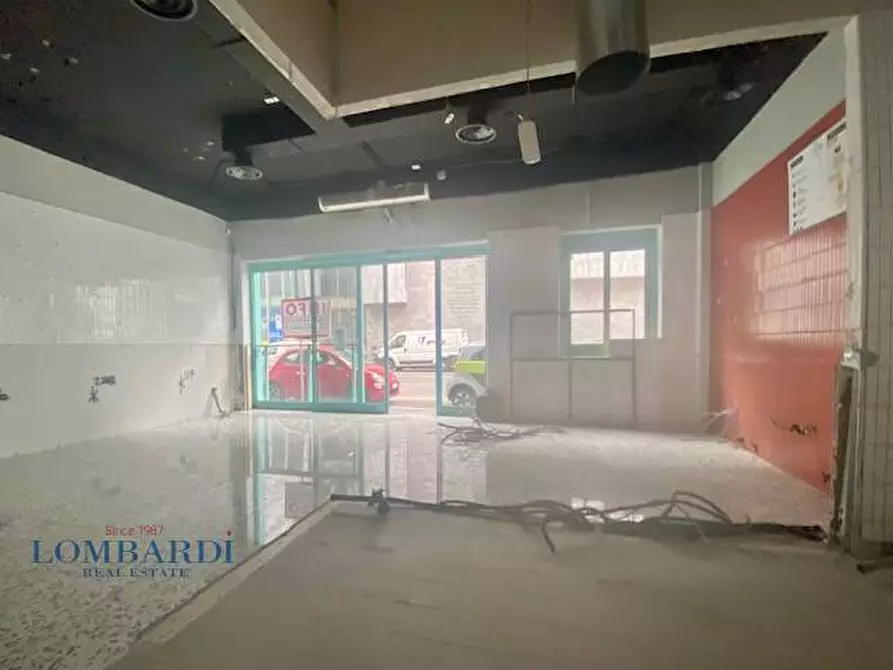 Immagine 12 di Negozio in affitto  in Viale Bligny a Milano