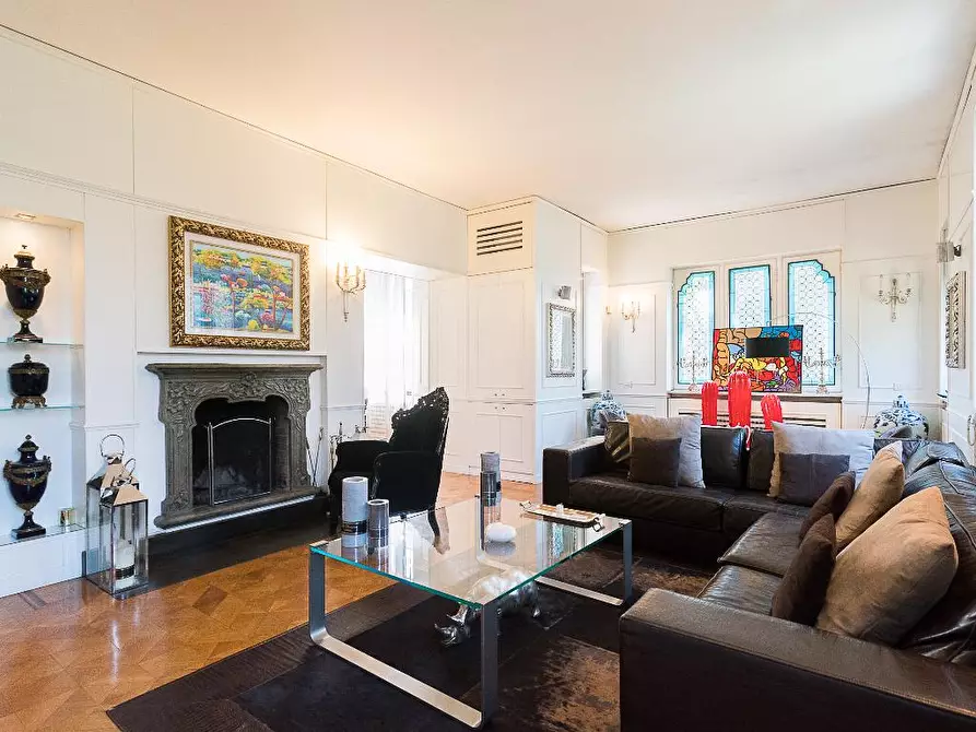 Immagine 9 di Villa in affitto  in Via Pier Fortunato Calvi a Cesano Maderno