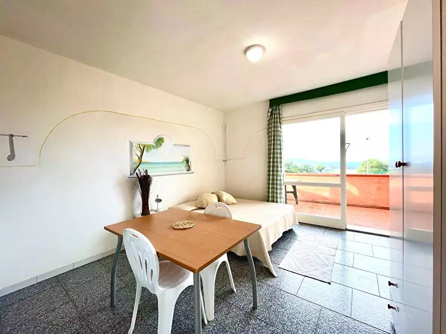 Immagine 18 di Appartamento in vendita  in Via Dettori a Badesi