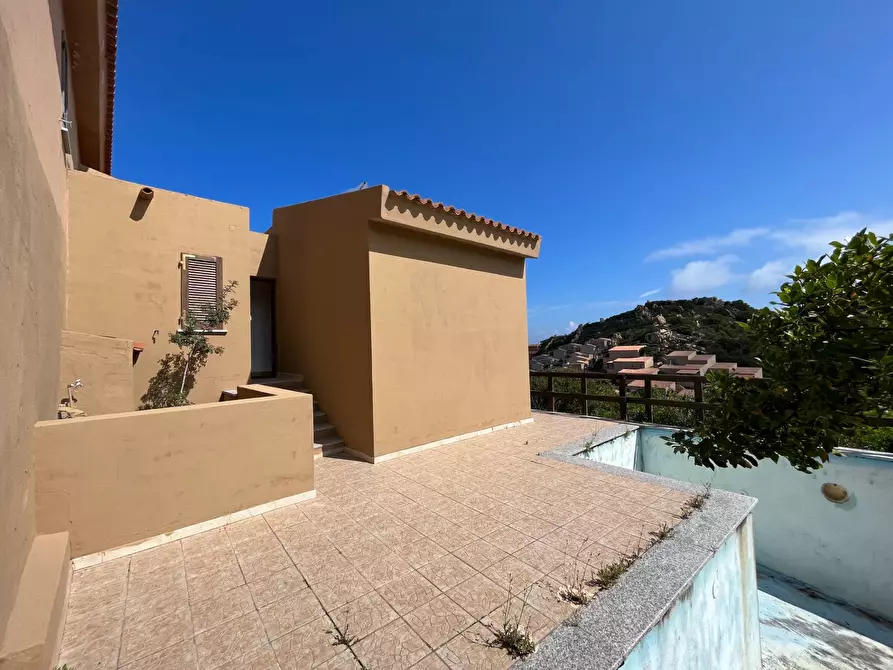 Immagine 18 di Villetta a schiera in vendita  a Trinità D'agultu E Vignola