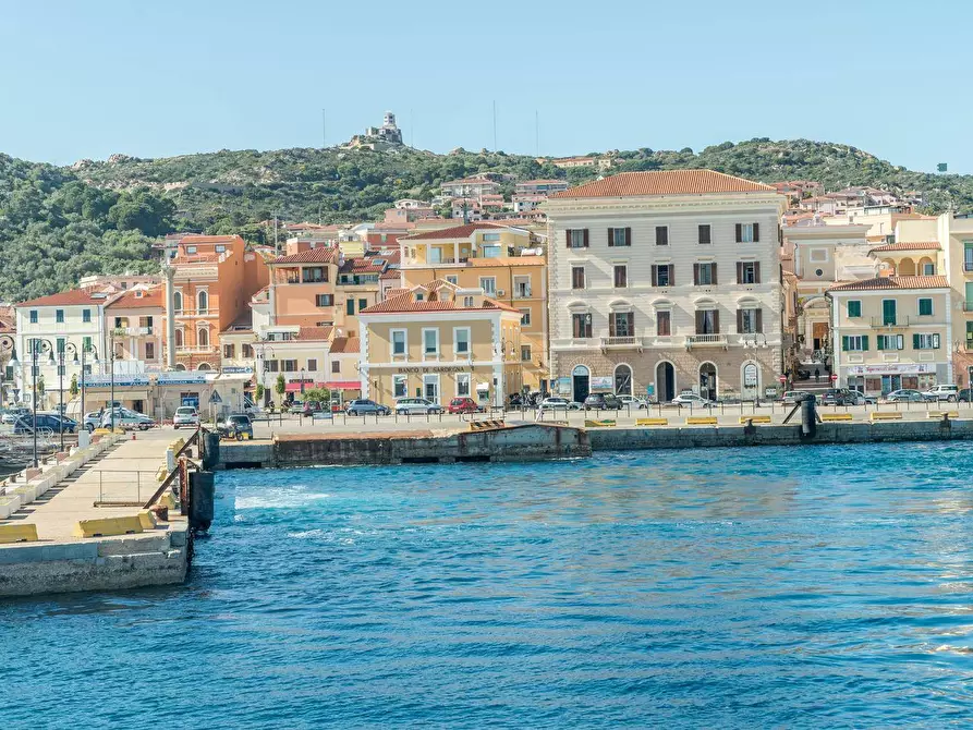 Immagine 14 di Appartamento in vendita  in Via Fanti a La Maddalena