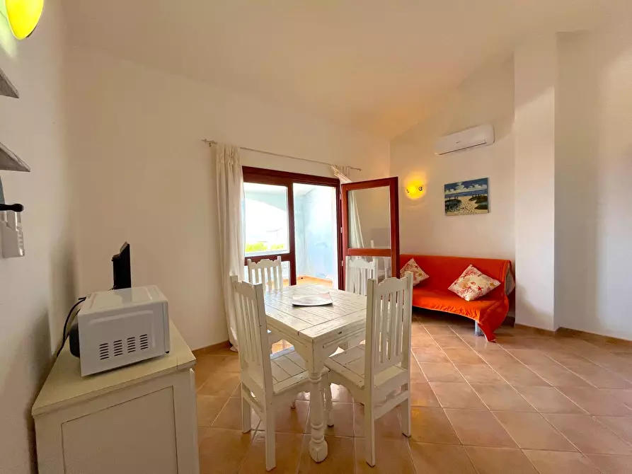 Immagine 10 di Appartamento in vendita  a Trinità D'agultu E Vignola