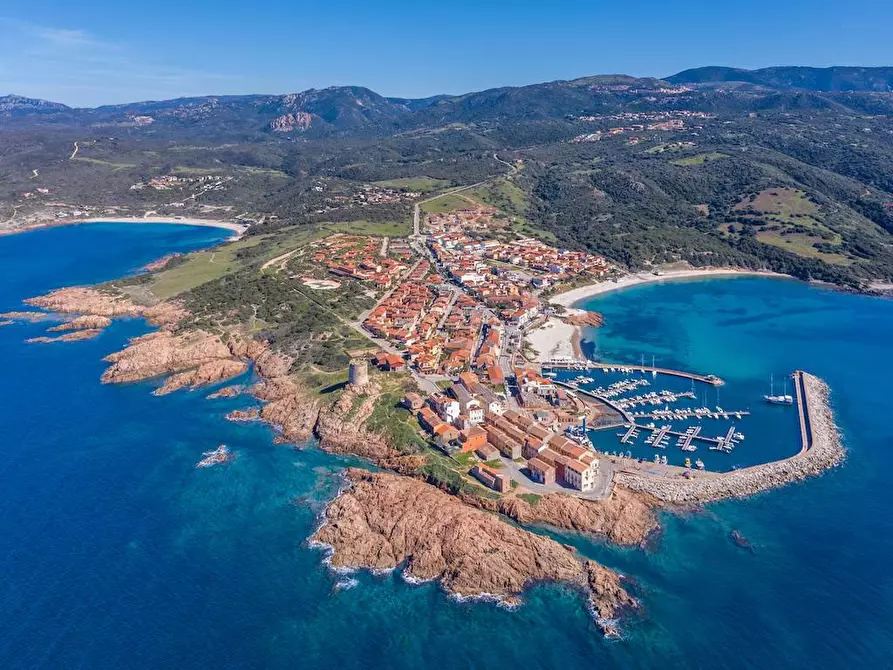 Immagine 24 di Appartamento in vendita  a Trinità D'agultu E Vignola