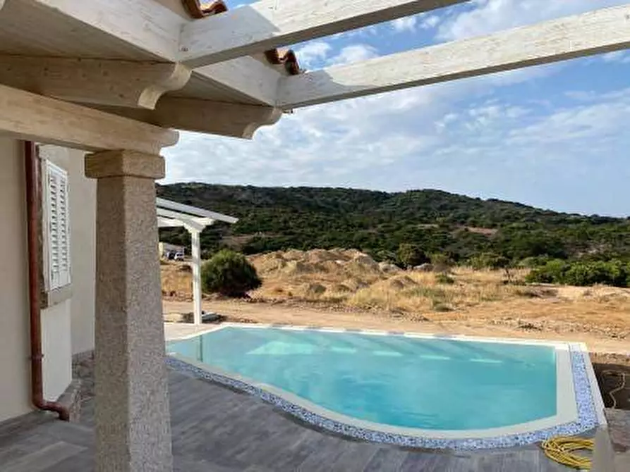 Immagine 4 di Villa in vendita  in Isola Rossa a Trinità D'agultu E Vignola