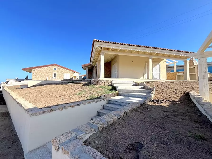 Immagine 19 di Villa in vendita  a Trinità D'agultu E Vignola