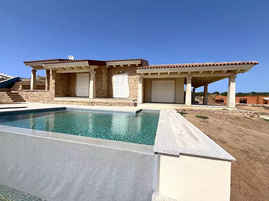Immagine 22 di Villa in vendita  a Trinità D'agultu E Vignola