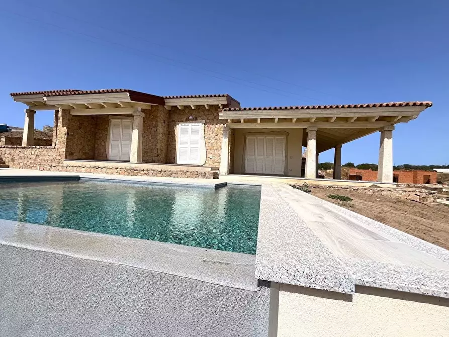 Immagine 23 di Villa in vendita  a Trinità D'agultu E Vignola