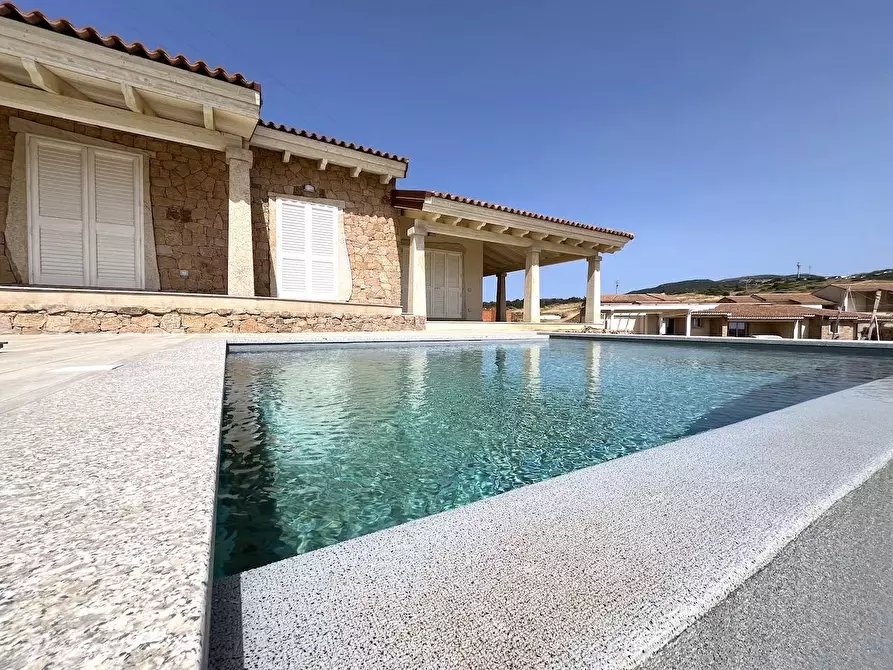 Immagine 26 di Villa in vendita  a Trinità D'agultu E Vignola