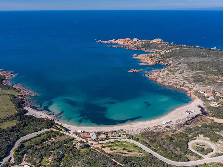 Immagine 27 di Appartamento in vendita  a Trinità D'agultu E Vignola