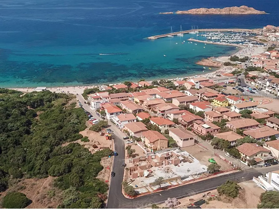 Immagine 30 di Villa in vendita  a Trinità D'agultu E Vignola