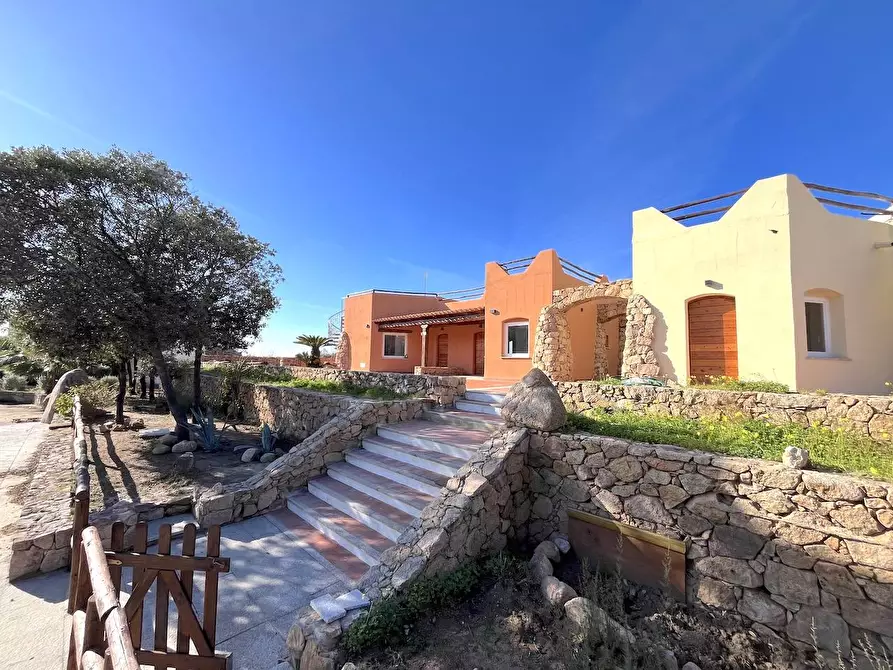 Immagine 1 di Casa indipendente in vendita  a Trinità D'agultu E Vignola