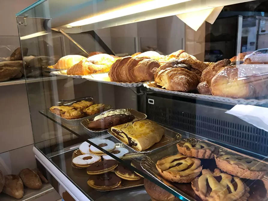 Immagine 3 di Laboratorio in vendita  in via Giacomo Leopardi a Montemarciano