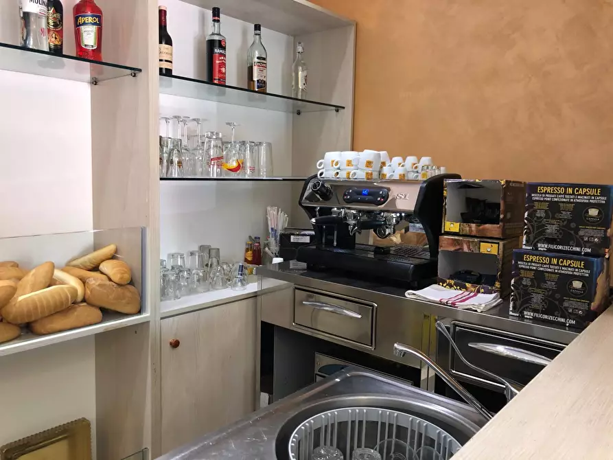 Immagine 2 di Laboratorio in vendita  in via Giacomo Leopardi a Montemarciano