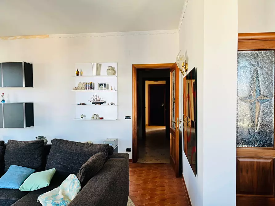 Immagine 15 di Appartamento in vendita  in via delle gardenie a Montemarciano