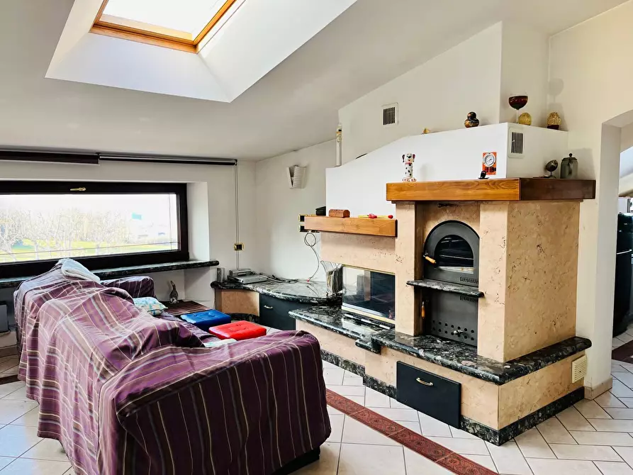 Immagine 2 di Appartamento in vendita  in via delle gardenie a Montemarciano