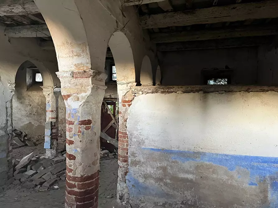 Immagine 4 di Rustico / casale in vendita  in via Malviano a Monte San Vito