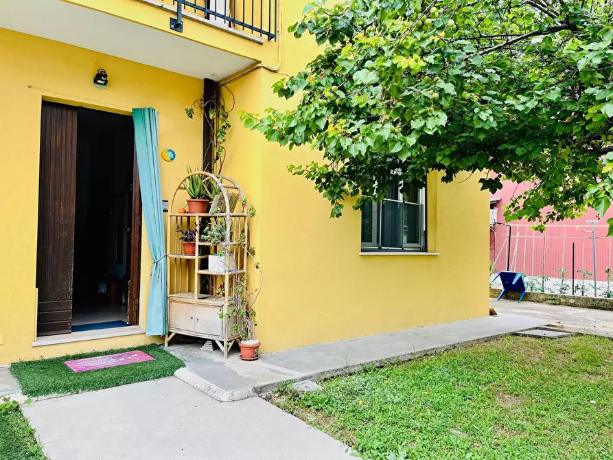 Immagine 3 di Appartamento in vendita  in Via Gian Battista Vico a Senigallia