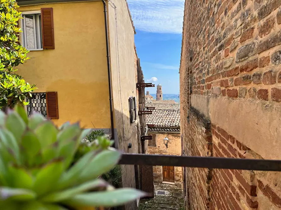 Immagine 26 di Casa indipendente in vendita  in via biondi a Montalto Delle Marche