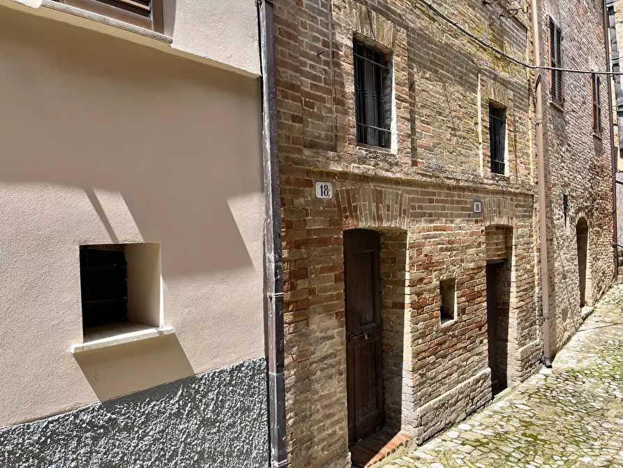 Immagine 25 di Casa indipendente in vendita  in via biondi a Montalto Delle Marche