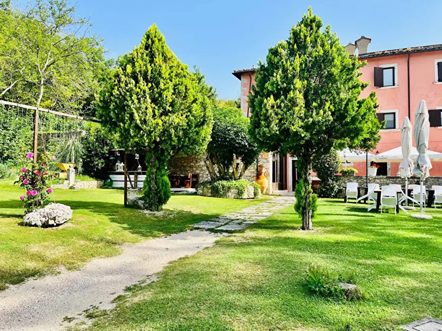 Immagine 3 di Agriturismo in vendita  in Contrada Lago Castel Trosino a Ascoli Piceno