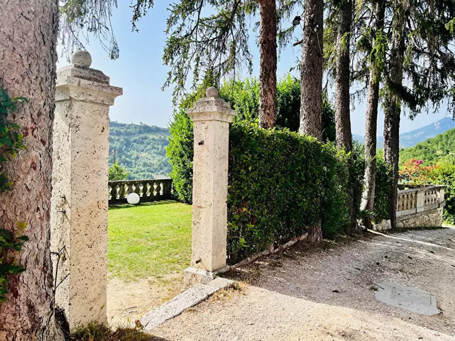 Immagine 8 di Agriturismo in vendita  in Contrada Lago Castel Trosino a Ascoli Piceno