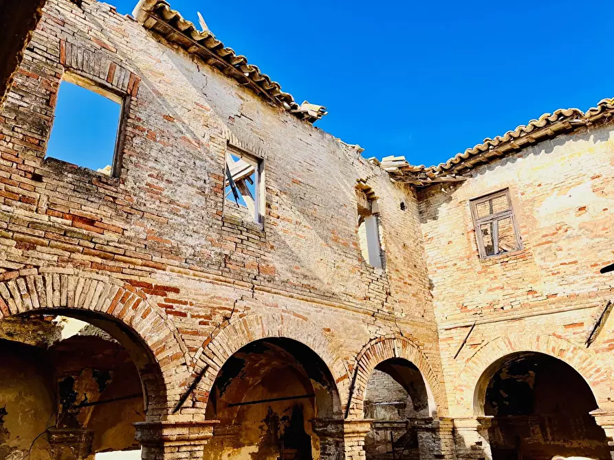 Immagine 20 di Rustico / casale in vendita  in via Monte Della Serra a Belvedere Ostrense