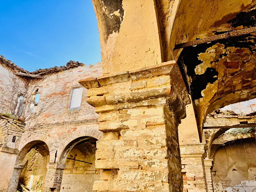 Immagine 25 di Rustico / casale in vendita  in via Monte Della Serra a Belvedere Ostrense