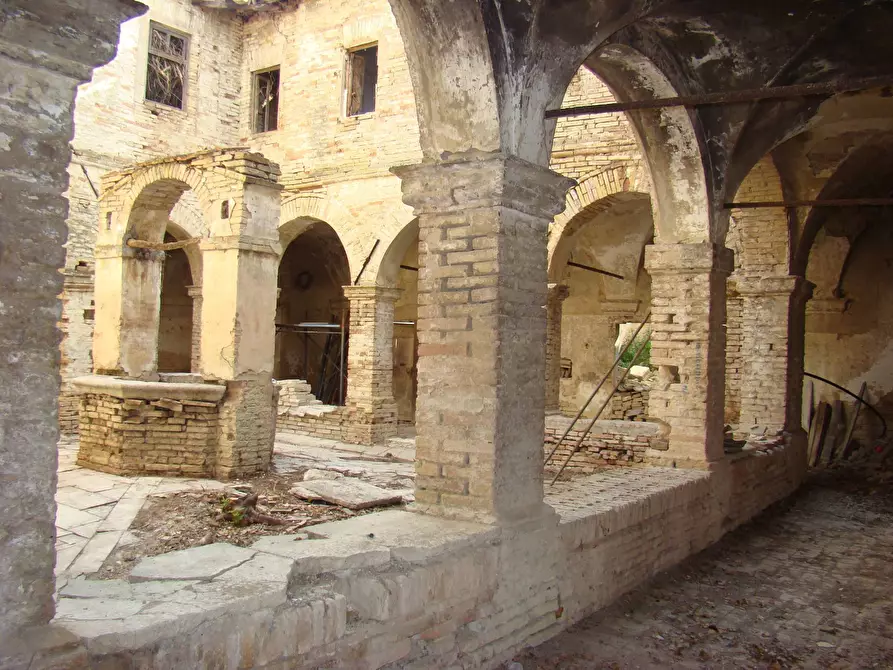 Immagine 28 di Rustico / casale in vendita  in via Monte Della Serra a Belvedere Ostrense
