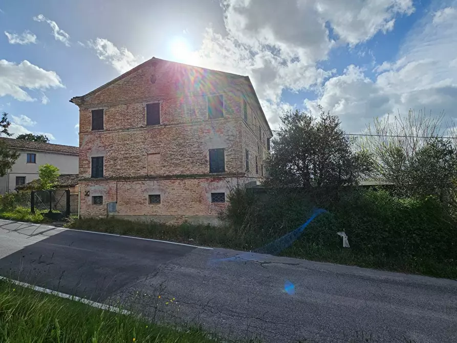 Immagine 2 di Rustico / casale in vendita  in via pozzolungo a Belvedere Ostrense