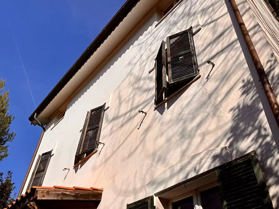 Immagine 22 di Villa in vendita  in via media a Montemarciano