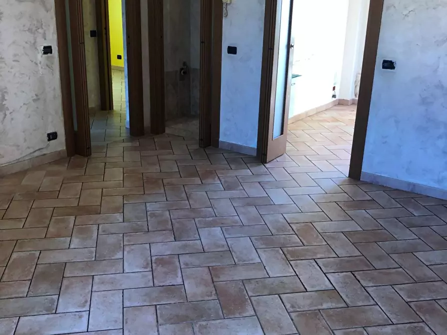 Immagine 3 di Appartamento in vendita  in piazza Vittorio Emanuele II a Lodi Vecchio