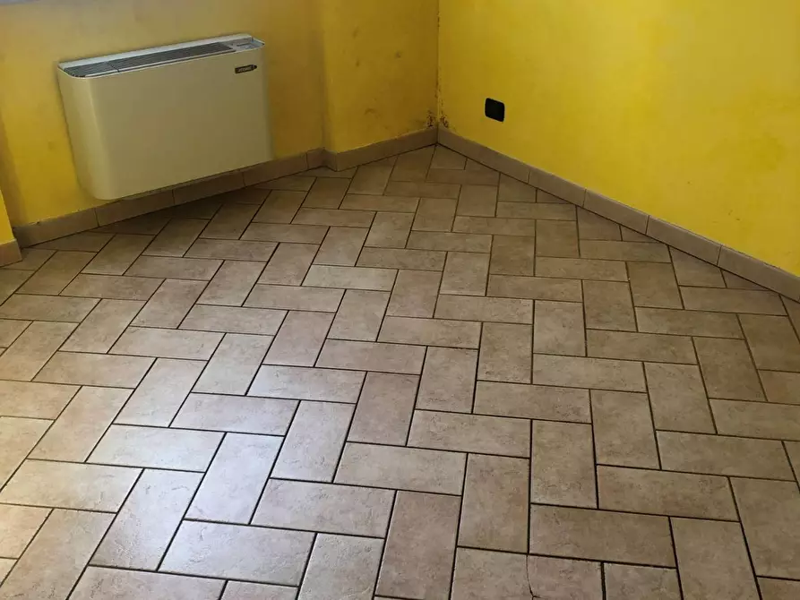 Immagine 14 di Appartamento in vendita  in piazza Vittorio Emanuele II a Lodi Vecchio