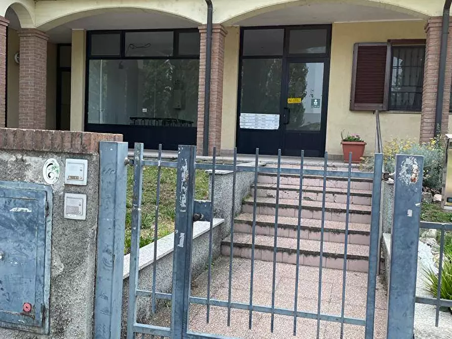 Immagine 13 di Locale commerciale in affitto  in via Europa a Salerano Sul Lambro