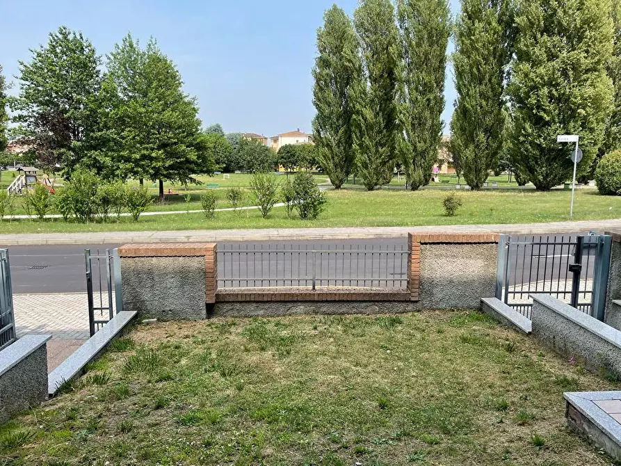 Immagine 18 di Locale commerciale in affitto  in via Europa a Salerano Sul Lambro