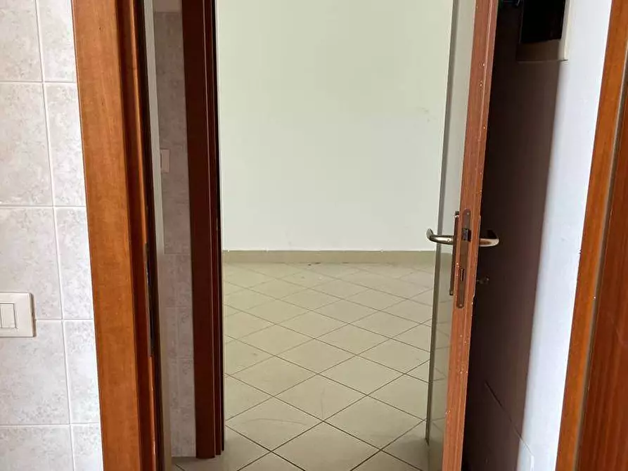 Immagine 25 di Locale commerciale in affitto  in via Europa a Salerano Sul Lambro