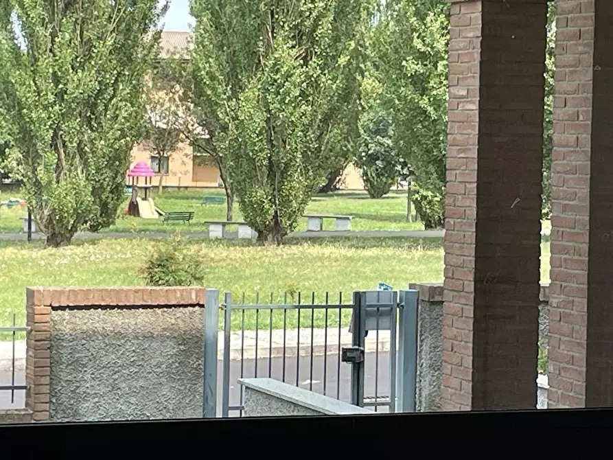 Immagine 9 di Locale commerciale in affitto  in via Europa a Salerano Sul Lambro