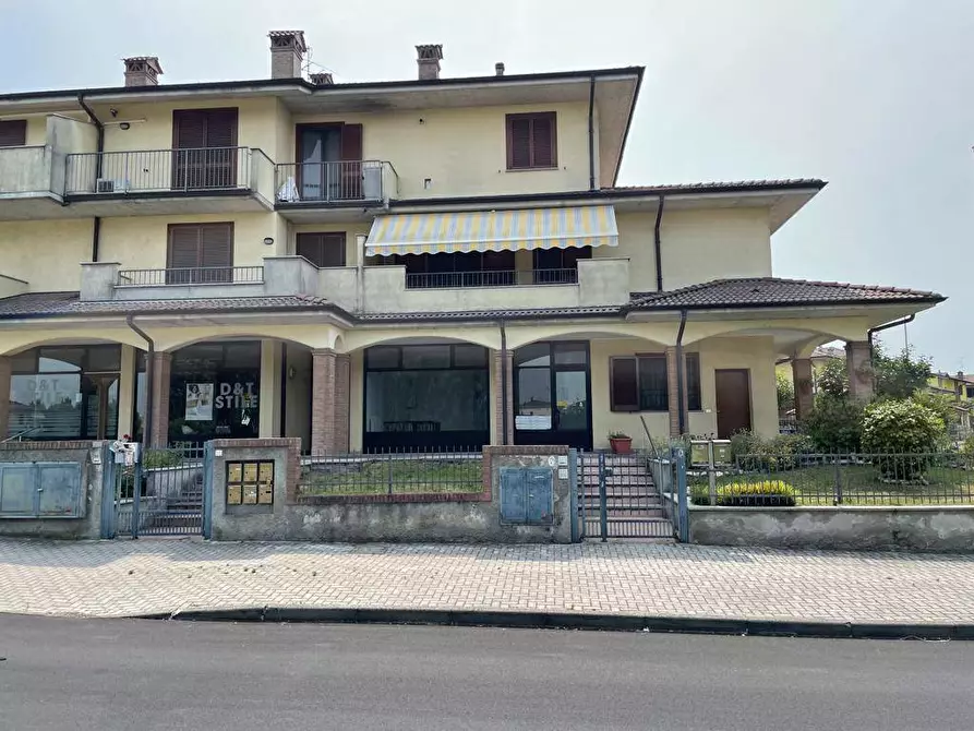 Immagine 20 di Locale commerciale in affitto  in via Europa a Salerano Sul Lambro