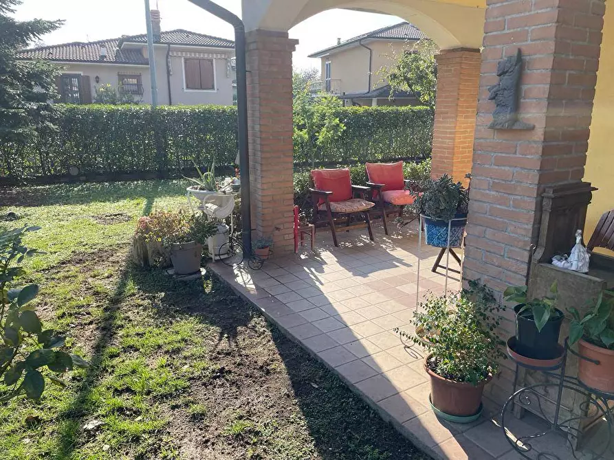 Immagine 5 di Villa in vendita  in via Gabriele D?annunzio a Salerano Sul Lambro