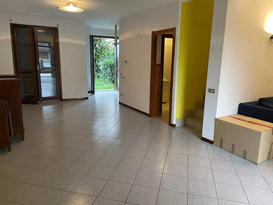 Immagine 5 di Casa bifamiliare in vendita  in via Acquistapace a Lodi Vecchio