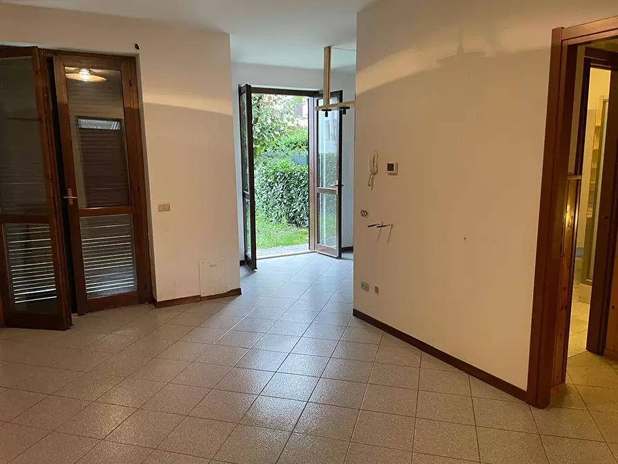 Immagine 12 di Casa bifamiliare in vendita  in via Acquistapace a Lodi Vecchio