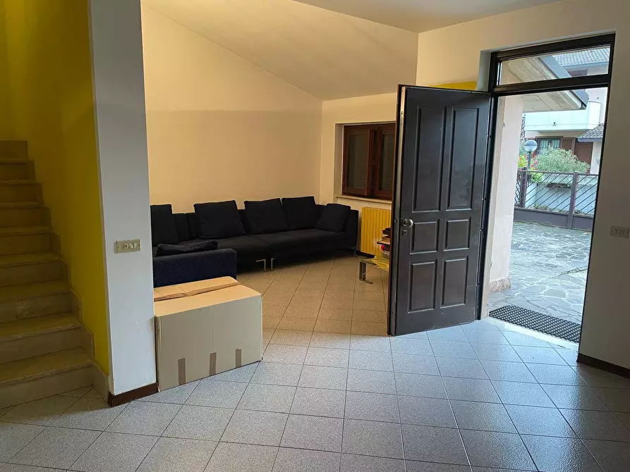 Immagine 11 di Casa bifamiliare in vendita  in via Acquistapace a Lodi Vecchio