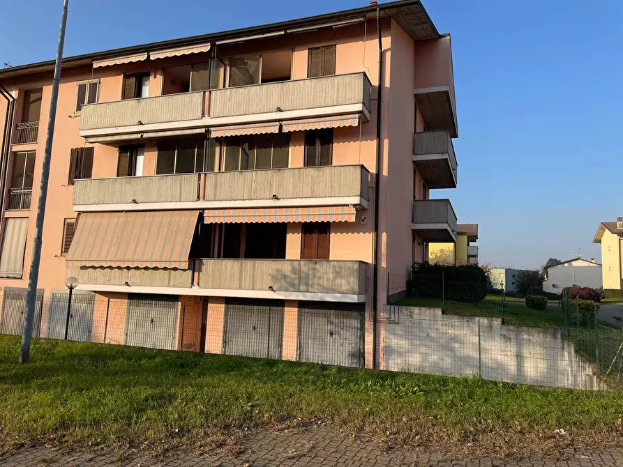 Immagine 5 di Appartamento in vendita  in via M.L. King a Lodi Vecchio